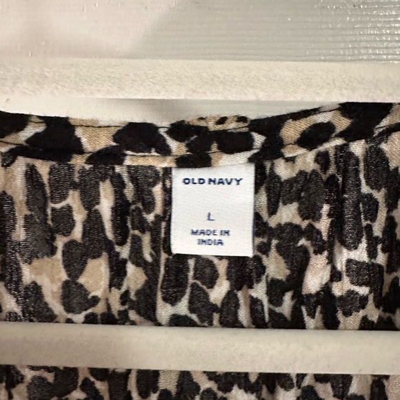 Old Navy Animal Print Blouse - Picture 7 of 9